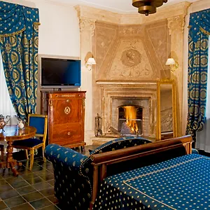 https://castello-della-castelluccia.it-romehotels.com