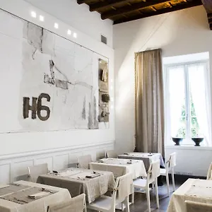 https://gombithotel.italymilanhotels.net